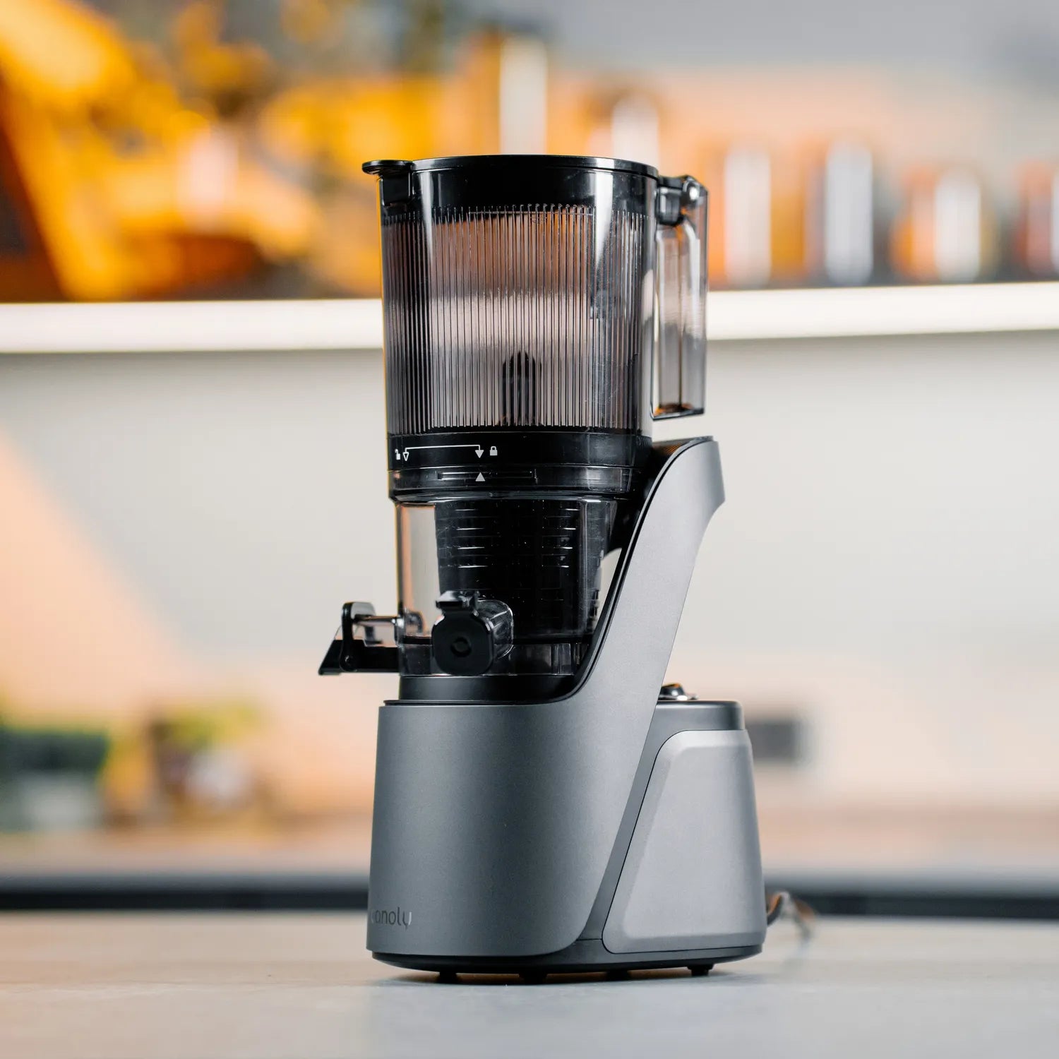 C16 Cold Press Juicer - Canoly